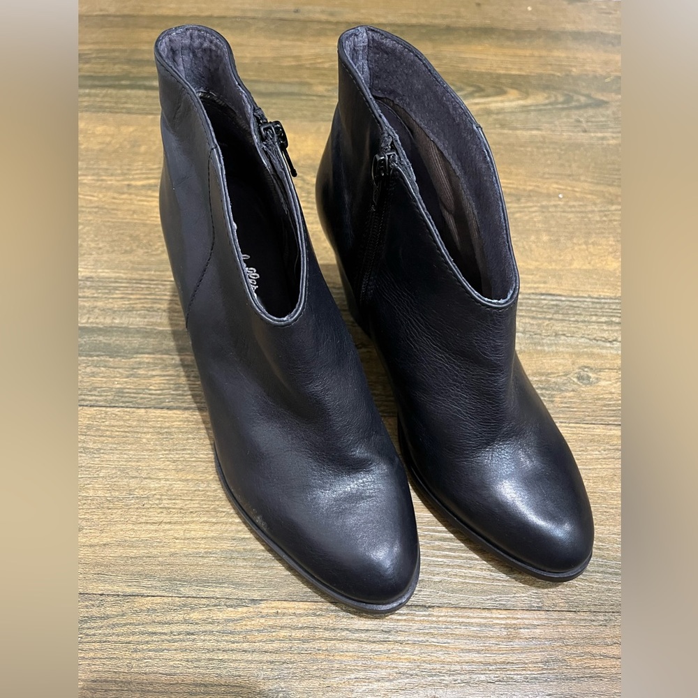 Seychelles Black Leather Booties Sz. 6.5